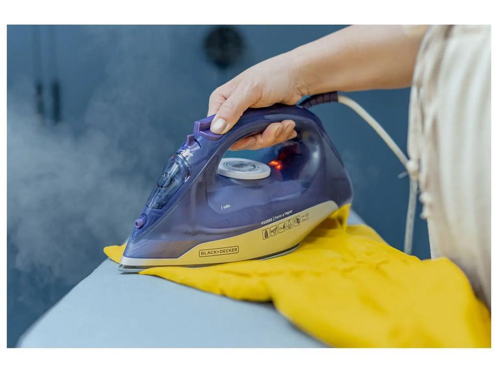Ferro de Passar Roupa a Vapor e a Seco Black+Decker FX2550 Roxo e Branco - 4