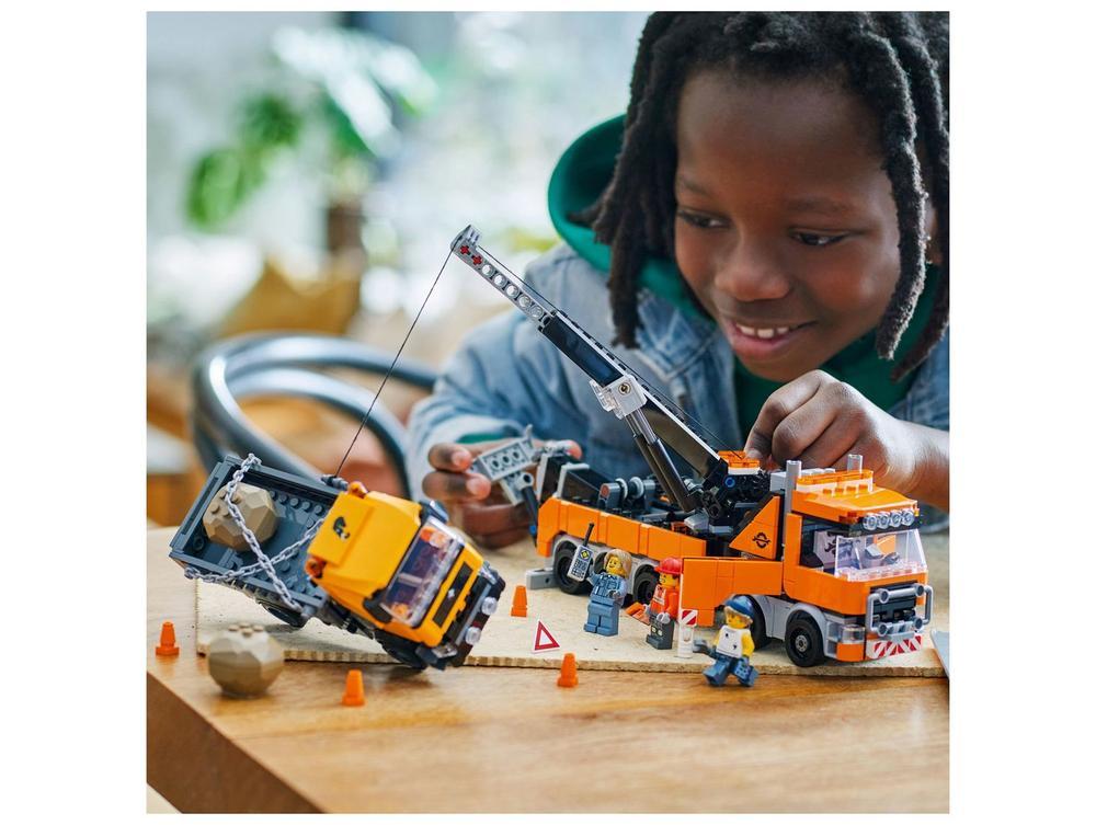 LEGO Caminhão de Reboque Pesado com Guindaste - 2