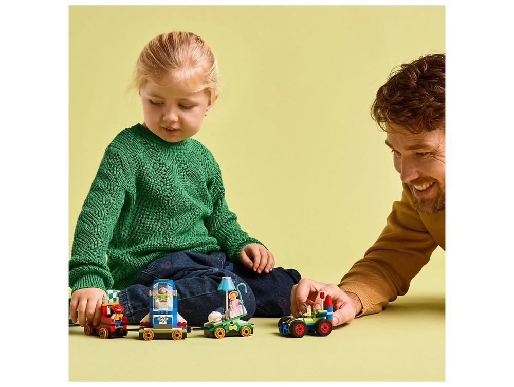LEGO Trem e Carro RC Comemorativos de Toy Story - 2