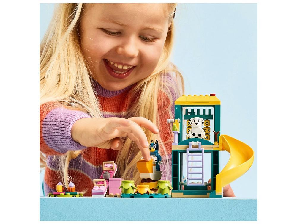LEGO Diversão no Parquinho com Bluey e Chloe 11201 - 2