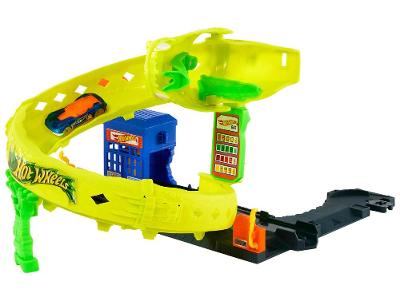 Pista Hot Wheels City Ataque da Cobra Mattel