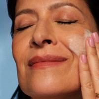 Sabonete em Espuma Limpeza Suave Chronos Derma 150 ml - 6