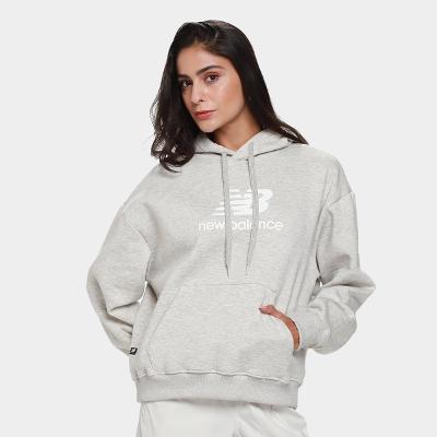 Blusa Moletom New Balance Essentials Basic c/ Capuz Feminina