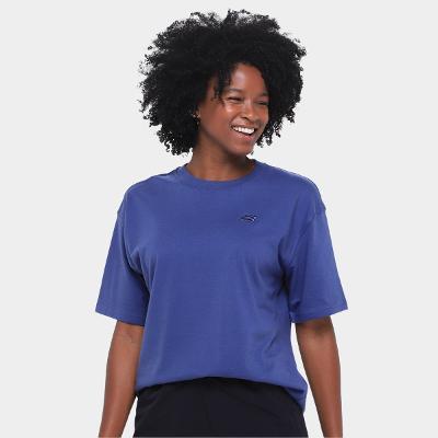 Camiseta New Balance Oversized Small Logo Feminina
