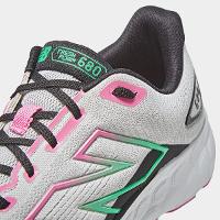 Tênis New Balance Fresh Foam 680 V8 Feminino - 8