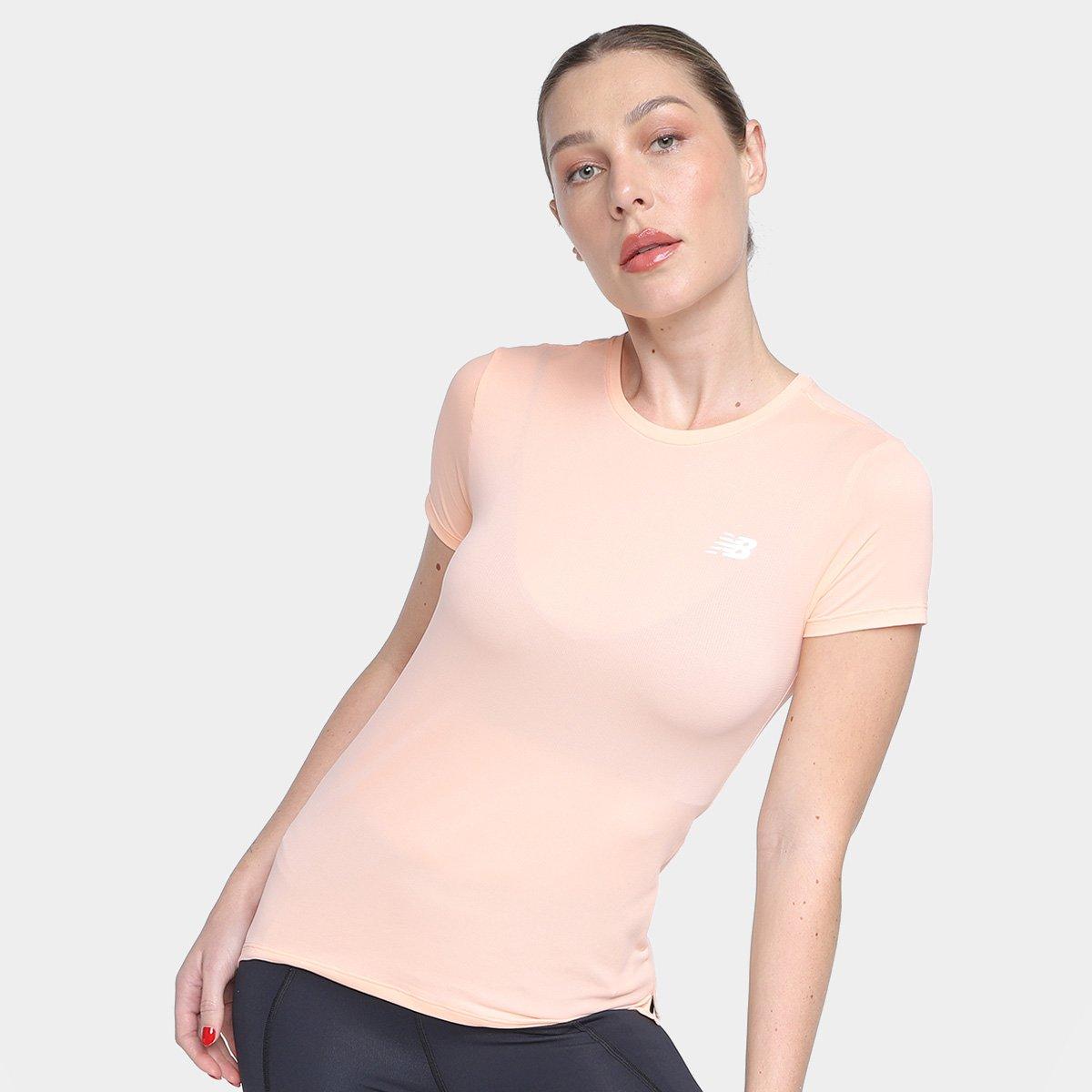 Camiseta New Balance Sport Essentials Feminina - 1