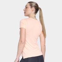 Camiseta New Balance Sport Essentials Feminina - 2
