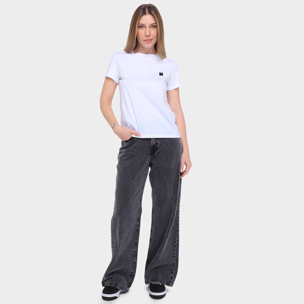Camiseta Calvin Klein Egípicio Patch Feminina - 4