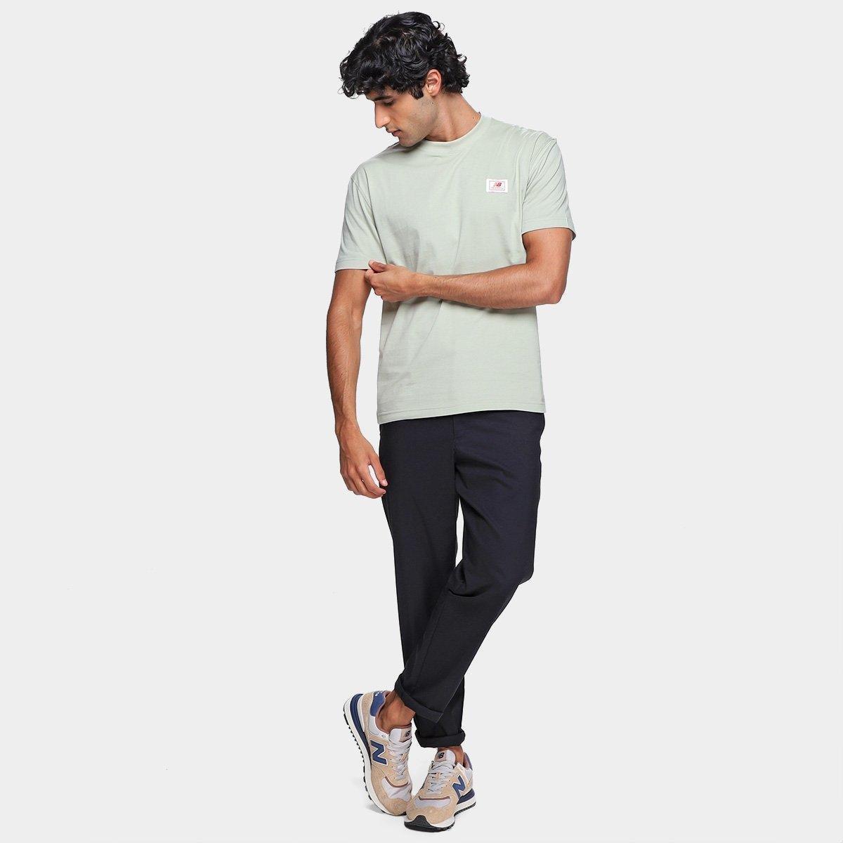 Camiseta New Balance Woven Label Masculina - 4