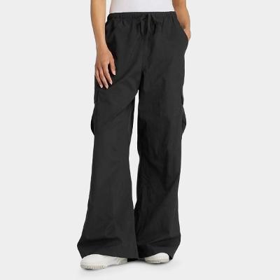Calça Cargo New Balance Nylon Feminina