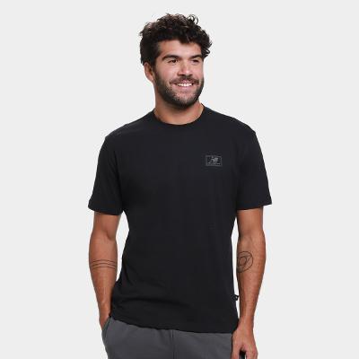 Camiseta New Balance Woven Label Masculina