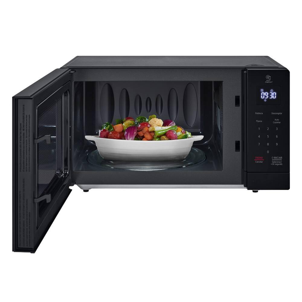 Forno de Micro-ondas LG NeoChef MS3033D com Função limpa fácil e Receitas Pré-programadas - 30 litros - 3