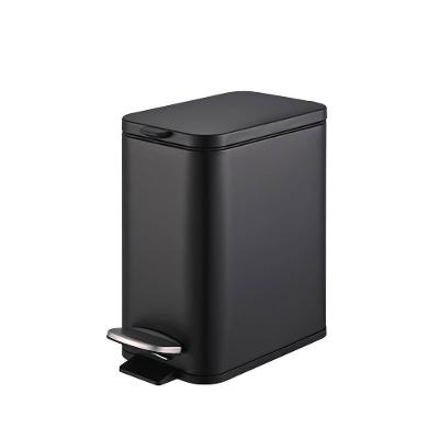 Lixeira Brinox Frame 5L Retangular com Pedal Balde Removível Preto