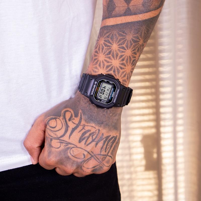 Relógio de Pulso Casio G-Shock Masculino Digital Dw-5600e-1vdf - 4