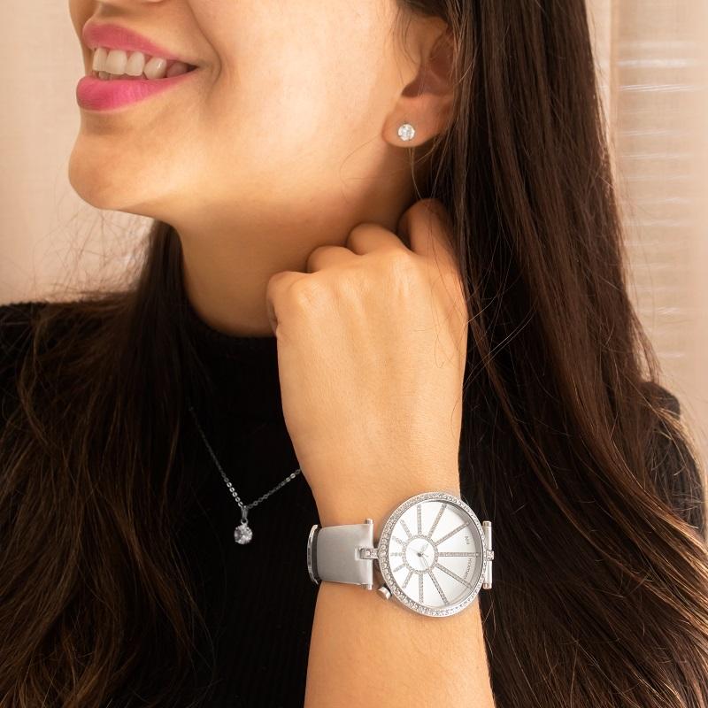 Kit Relógio Feminino Champion Ana Hickmann Analógico Couro AH28348Q Cristais - 3