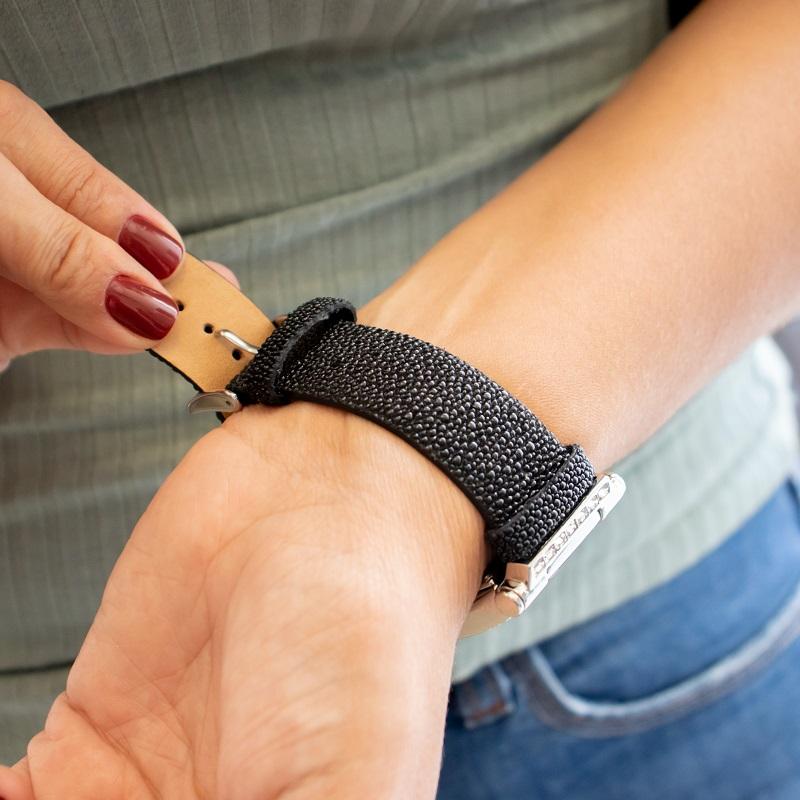 Relógio Feminino Champion Ana Hickmann Quadrado AH20051Q Kit Colar e Brincos - 4