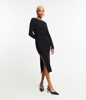 Vestido Midi Básico em Ribana com Manga Longa e Fenda