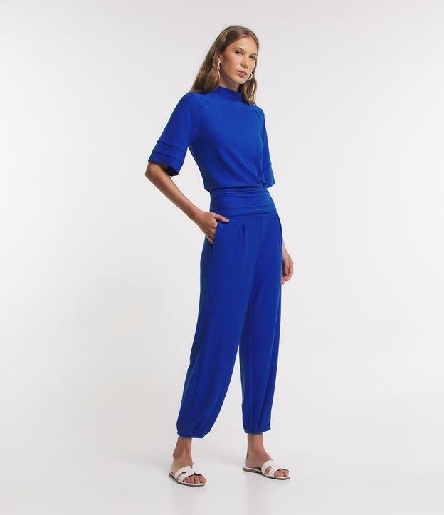 Calça Jogger em Meia Malha com Pregas no Cós e Bolsos - 1