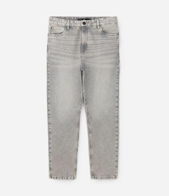 Calça Loose em Jeans com Bolsos