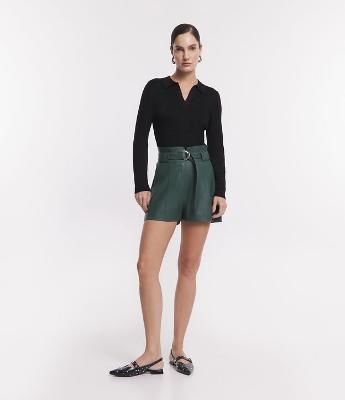 Short Clochard com Cinto e Fivela