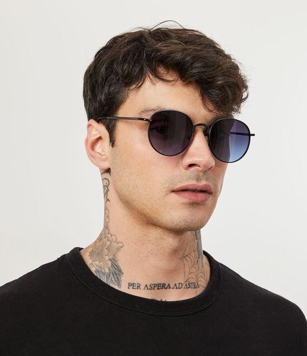 Óculos de Sol Redondo com Lente Degradê - 2