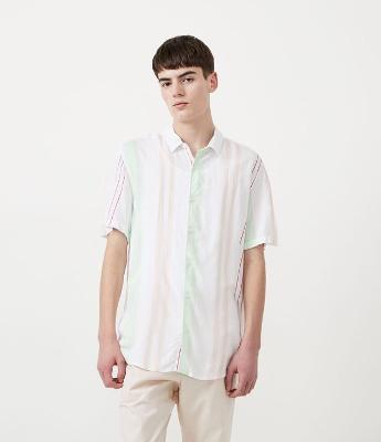 Camisa Manga Curta em Viscose com Estampa em Listras