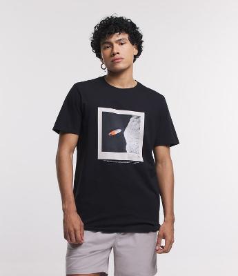 Camiseta Regular em Meia Malha com Estampa Photoprint Prancha