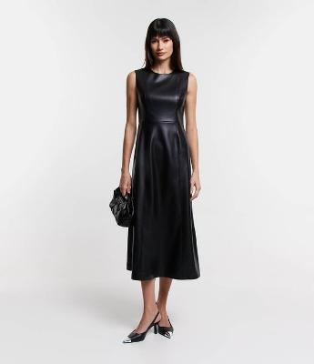 Vestido Midi em Material Sintético com Zíper nas Costas