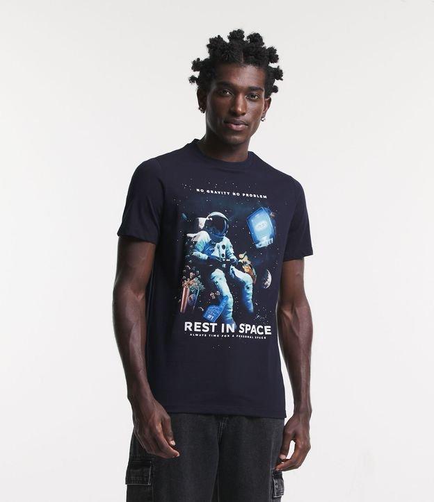 Camiseta Regular em Meia Malha com Estampa Astronauta Rest In Space - 1