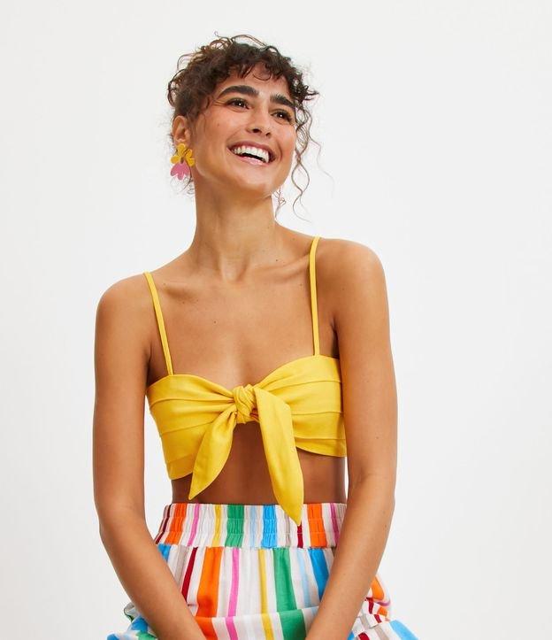 Blusa Cropped em Linho com Amarração no Busto e Lastex nas Costas - 1