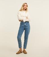 Calça Mom Básico Jeans com Cintura Alta e Barra Dobrada - 4