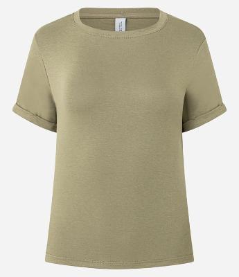Blusa Básica em Viscose com Manga Dobrada
