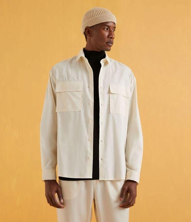 Camisa Oversized em Slub com Bolsos Frontais - 1