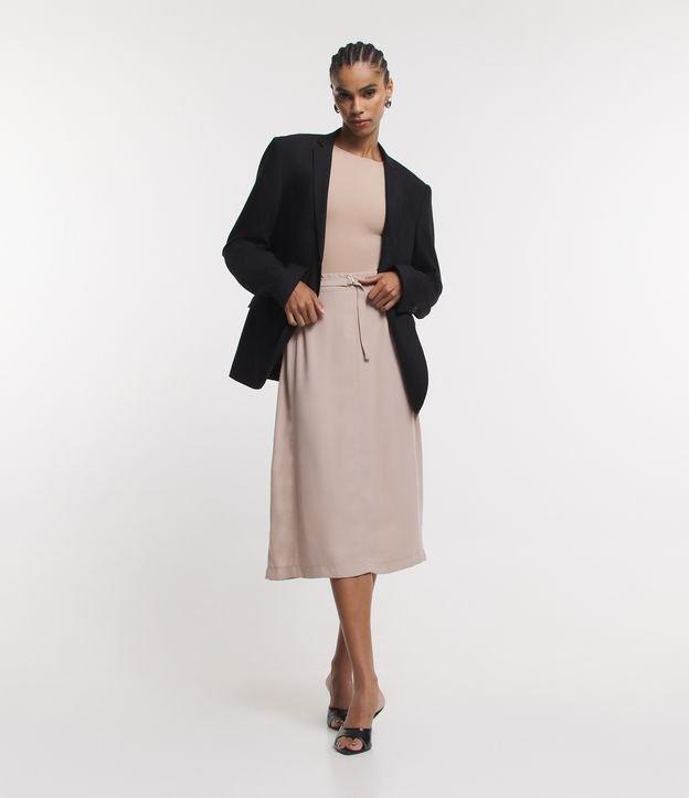 Saia Midi em Crepe com Cinto e Cós Elástico nas Costas - 1