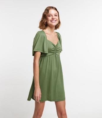 Vestido Curto Texturizado com Franzido no Busto