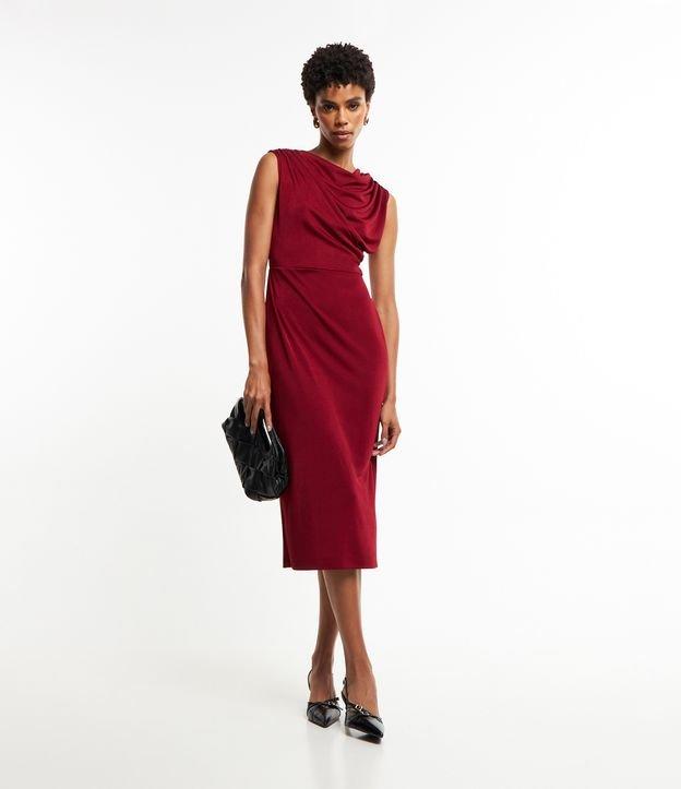 Vestido Midi com Decote Degagê e Pregas no Ombro - 1