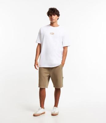 Bermuda em Sarja Carpinteiro com Bolsos