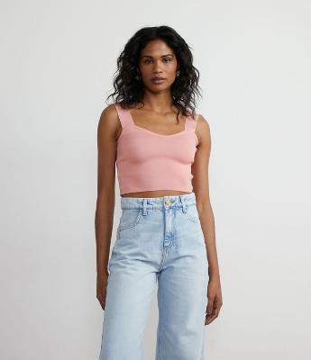 Blusa Regata Cropped em Tricô com Alças Largas