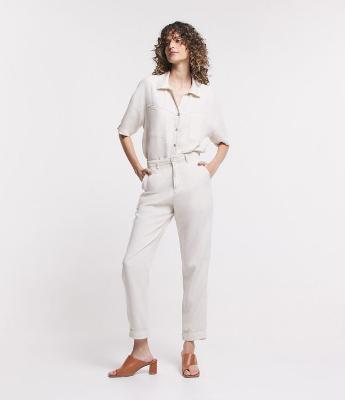 Calça Reta Alfaiatada em Sarja com Bolsos e Barra Dobrada