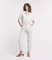 Calça Reta Alfaiatada em Sarja com Bolsos e Barra Dobrada - 1