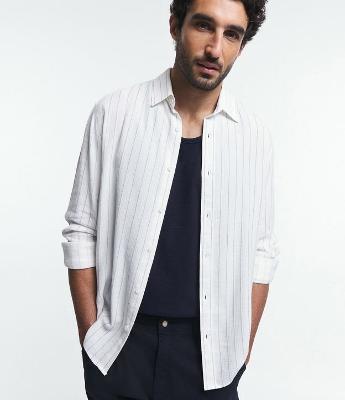 Camisa Regular em Tricoline com Textura de Listras