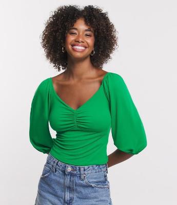 Blusa em Piquet com Franzido no Busto e Manga 3/4