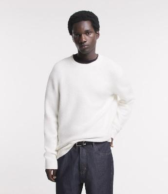 Suéter Slim em Tricô com Textura e Punho Ajustado