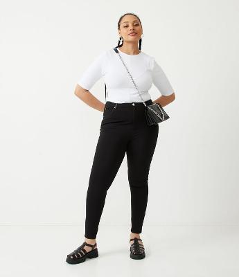 Calça Super Skinny em Ponto Roma com Bolsos Curve & Plus Size