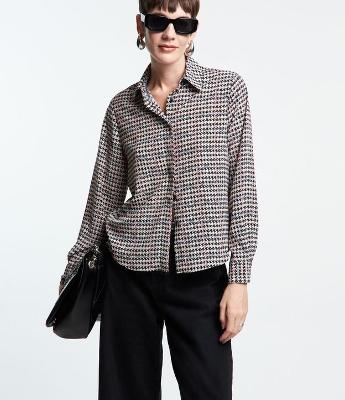 Camisa Manga Longa em Crepe com Estampa Xadrez