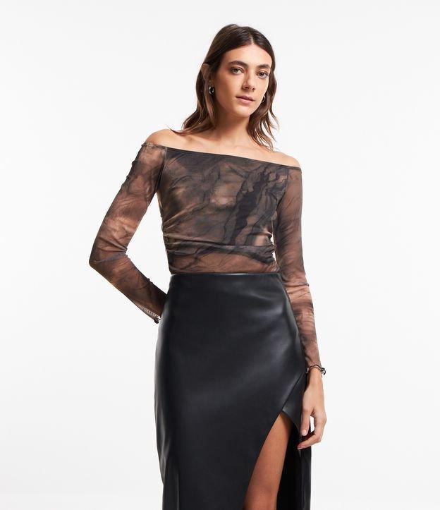 Blusa Ombro a Ombro em Tule com Estampa Abstrata - 1