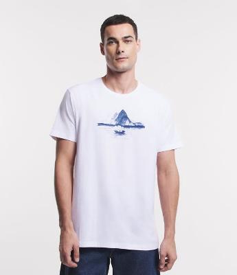 Camiseta Comfort em algodão  com Estampa de Paisagem Aquarelada