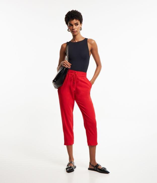 Calça Fluida com Cós Elástico e Amarração - 1