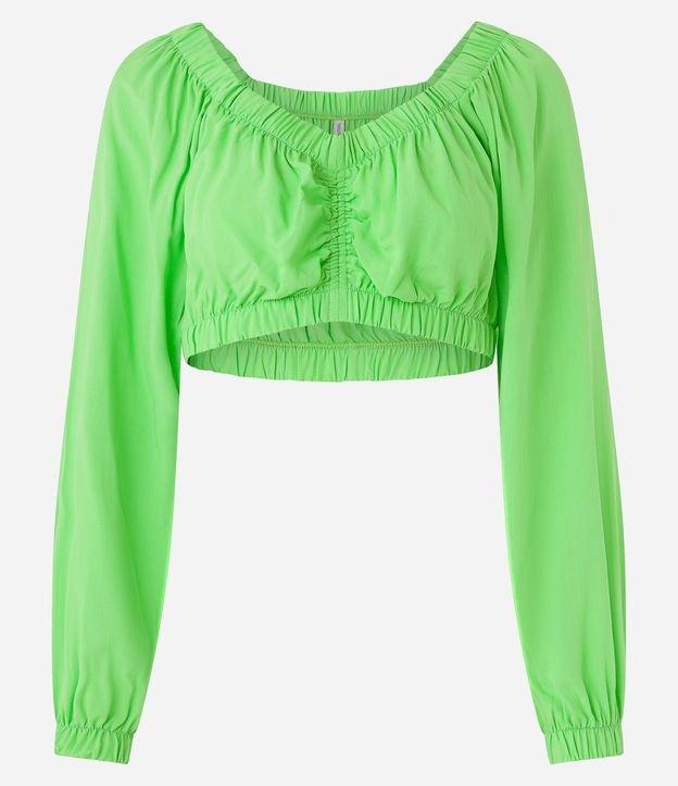 Blusa Cropped em Viscose com Elástico no Decote e Franzido no Busto - 2