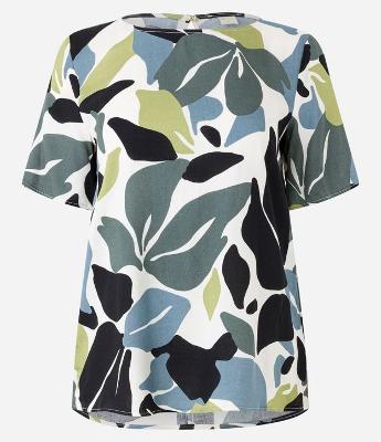 Blusa T-shirt em em Viscose com Estampa de Folhagens